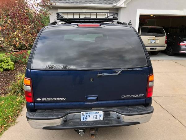Chevy suburban 1500 2wd-2002–211,000 mi for sale in Stillwater, MN – photo 3