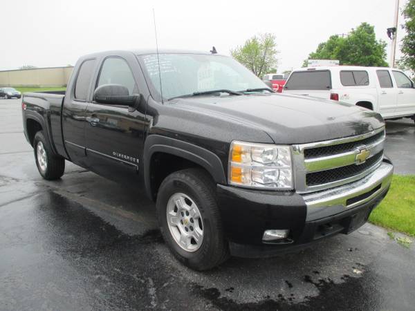2009 Chevy Silverado 1500 Z71-5.3 V8-4x4-1Owner-New Tires-Runs Great for sale in Racine, WI – photo 3