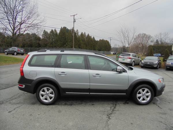 2009 Volvo XC70 3.2 Wagon 4-Door Southern Vehicle No Rust!! - cars &... for sale in Derby vt, VT – photo 6