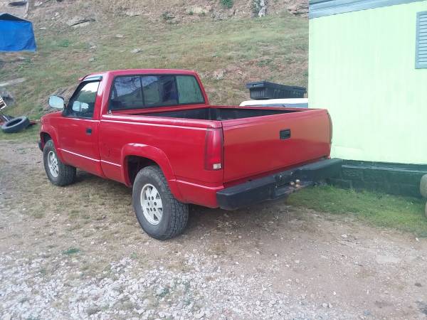 1990 chevy 1500 4x4 350 auto for sale in Spencer, WV – photo 2