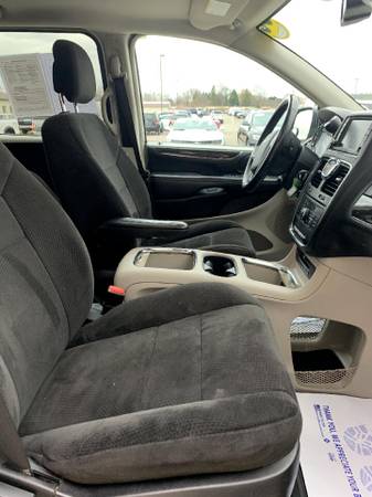 2013 Chrysler Town & Country 4dr Wgn Touring - cars & trucks - by... for sale in Chesaning, MI – photo 21