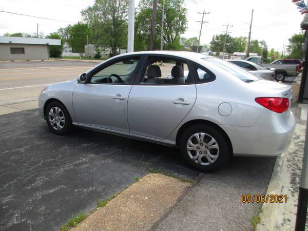 2010 Hyundai Elantra SE - - by dealer - vehicle for sale in Pacific, MO – photo 2