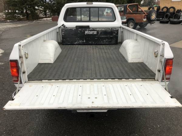 1992 Dodge D250 & W250 Regular Cab 8 Foot Bed for sale in Johnstown , PA – photo 10