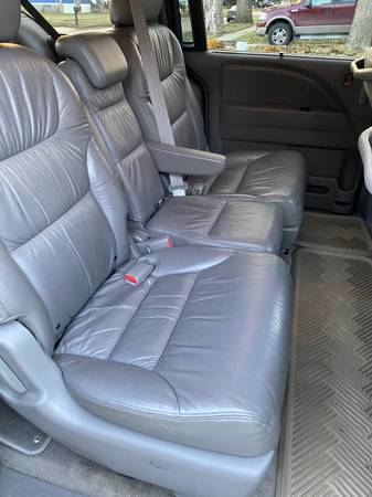2009 Honda Odyssey EX-L - cars & trucks - by owner - vehicle... for sale in Sioux City, IA – photo 10