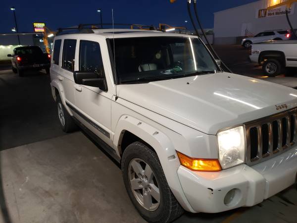 2008 Jeep Commander - cars & trucks - by owner - vehicle automotive... for sale in Casper, WY – photo 3