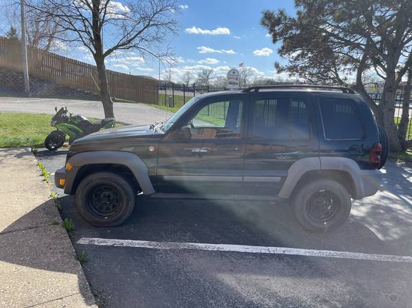 Jeep Liberty for sale in Columbia, MO – photo 2