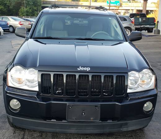 2005 Jeep Grand Cherokee laredo ◆ 4.7L V8 ◆4X4 1 ONWER Clean Carfax! for sale in York, PA – photo 3