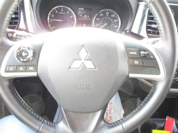 2014 Mitsubishi Outlander SE S-AWC - - by dealer for sale in Somersworth , NH – photo 20