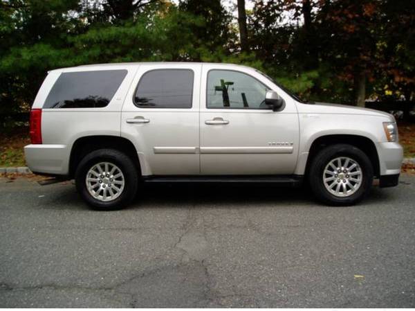 2008 Chevrolet Tahoe Hybrid 4WD - cars & trucks - by owner - vehicle... for sale in Allentown, PA – photo 2