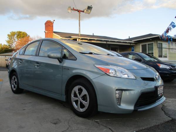 2013 Toyota Prius Two 4dr Hatchback Excellent Condition Must See for sale in Spring Valley, CA – photo 3