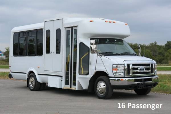 Shuttle Bus Liquidation Sale for sale in Chicago, IL – photo 4