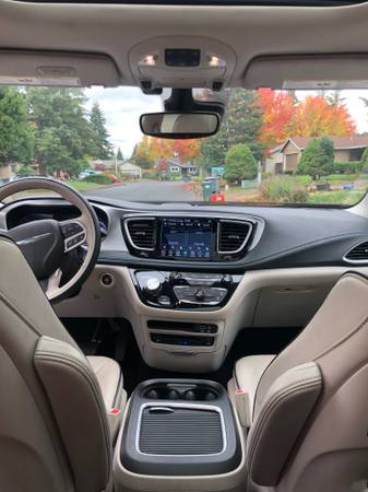 2018 Chrysler Pacifica Limited Hybrid for sale in Hillsboro, OR – photo 21