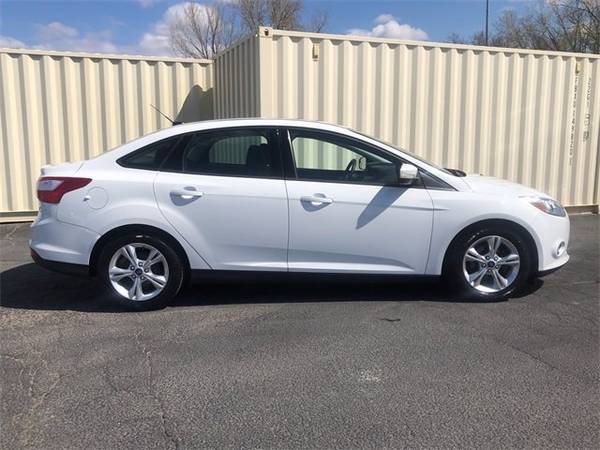 2014 Ford Focus SE hatchback White - - by dealer for sale in Ames, IA – photo 2