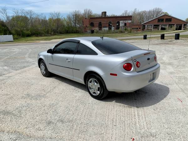 2009 Chevrolet Cobalt LS Coupe - - by dealer - vehicle for sale in Warsaw, IN – photo 5