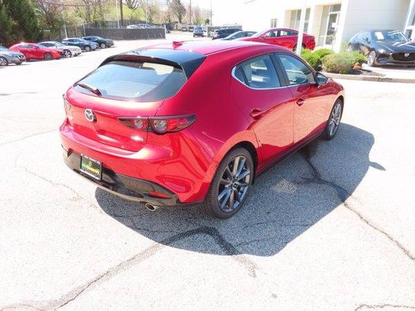 2019 Mazda Mazda3 Hatchback with Preferred Pkg - hatchback - cars & for sale in Cincinnati, OH – photo 5