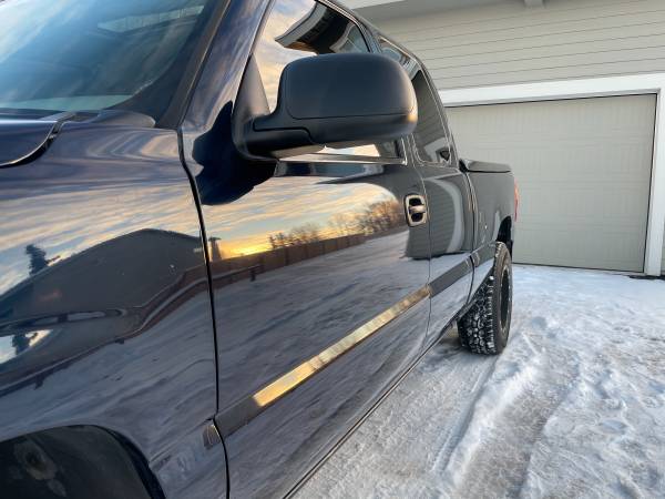 2006 GMC Sierra SLT / Low Miles / Heated Leather Seats / Sunroof -... for sale in Anchorage, AK – photo 19