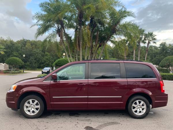 2009 Chrysler Town & Country Touring 89,000 Low Miles 3rd Row 7 Pass for sale in Orlando, FL – photo 18