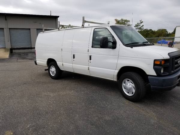 2013 FORD E250 Extended Cargo Van for sale in Levittown, NY – photo 3