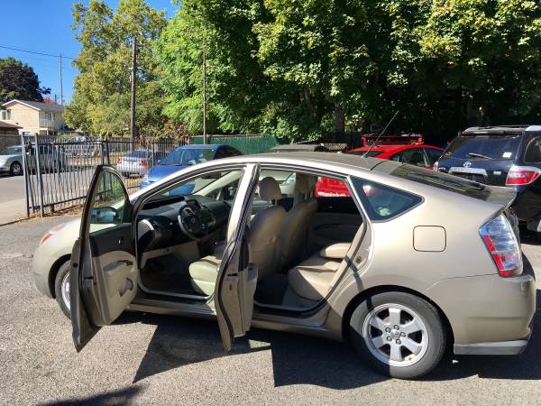 2006 Toyota Prius. Leather Seats. Backup Camera. 52 Service Records. for sale in Portland, OR – photo 10