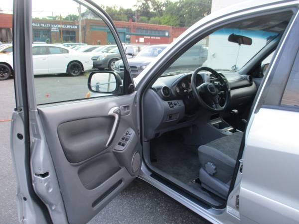 2003 Toyota Rav4 AWD **Hot Deal/Clean Title & Cold AC** for sale in Roanoke, VA – photo 10