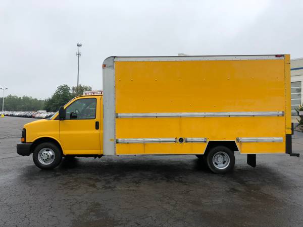 Strong! 2007 Chevy Express G3500! Cutaway Van! for sale in Ortonville, MI – photo 2