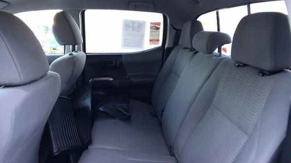 2018 Toyota Tacoma RWD Crew Cab Pickup SR5 Double Cab 5' Bed V6 4x2 AT for sale in Redding, CA – photo 17