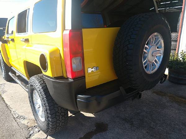 2006 HUMMER H3 Sport Utility - - by dealer - vehicle for sale in Cleveland, GA – photo 10