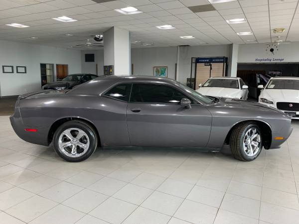 2013 Dodge Challenger SXT Plus - - by dealer - vehicle for sale in Springfield, IL – photo 8