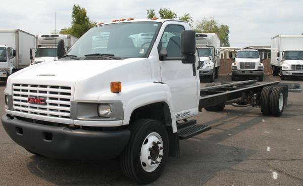2005 Gmc 5500 8 1 gas v8 chassis - - by dealer for sale in Mesa, CA – photo 2