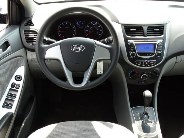 2013 Hyundai Accent - - by dealer - vehicle automotive for sale in Midlothian, IL – photo 10