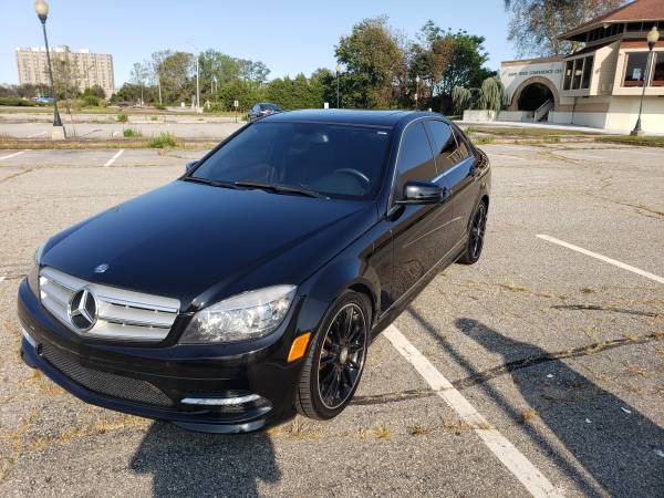 2011 MERCEDES C300 (BEAUTIFUL) - cars & trucks - by owner - vehicle... for sale in West Haven, CT – photo 3