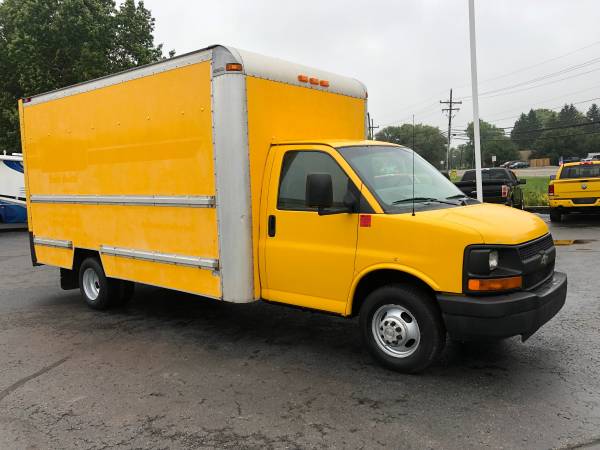 Strong! 2007 Chevy Express G3500! Cutaway Van! for sale in Ortonville, MI – photo 7