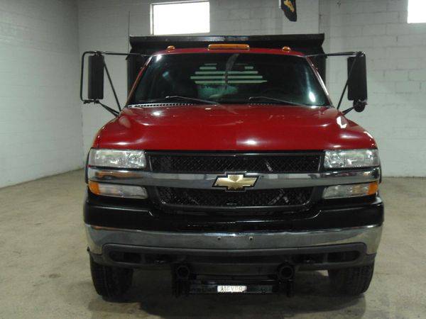 2001 CHEVROLET SILVERADO 3500 DUMP TRUCK - FINANCING AVAILABLE-Indoor for sale in PARMA, OH – photo 2