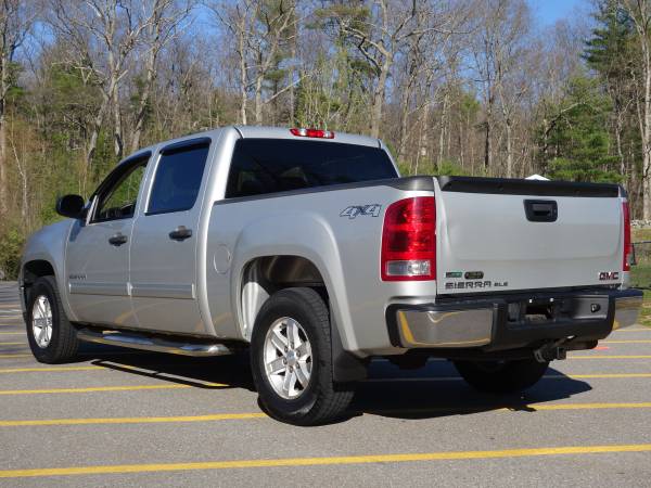 2011 GMC Sierra 1500 Crew Cab SLE 4WD - - by dealer for sale in Derry, VT – photo 3