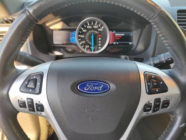 2 OWNER! FULLY LOADED! 3RD ROW! 2014 FORD EXPLORER XLT 4WD - cars &... for sale in Cedar Rapids, IA – photo 5