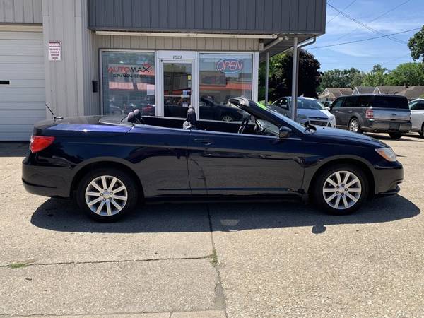 2012 Chrysler 200 Convertible Touring .Financing Available. for sale in Mishawaka, IN – photo 2