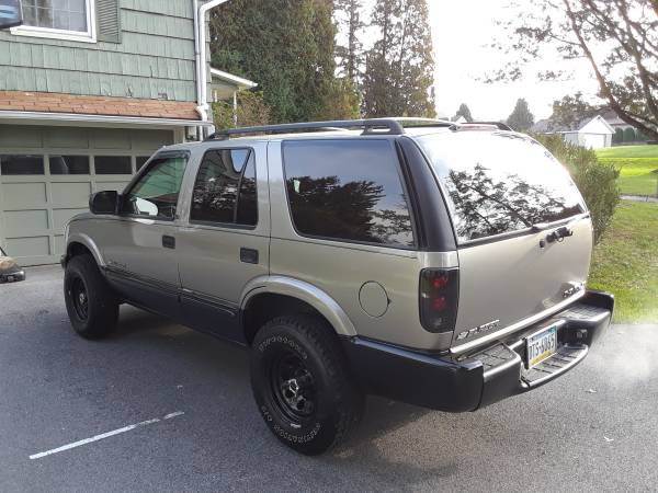 Must see 4x4 2003 Blazer for sale in Johnstown , PA – photo 4