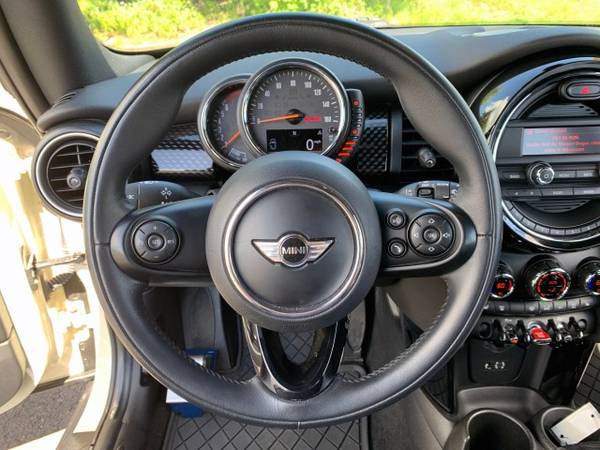 2015 MINI Cooper Hardtop WHITE Good deal! - - by for sale in Eugene, OR – photo 12