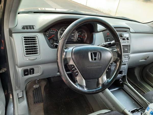 Honda Pilot AWD 3 seat row clean title NEEDS TRANS WORK - cars & for sale in Culver City, CA – photo 10