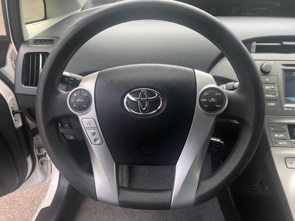 2014 Toyota Prius Plug-in Hybrid, Clean Carfax - - by for sale in Philadelphia, PA – photo 23