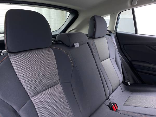 2018 Subaru Crosstrek 2.0i Premium Sport Utility 4D hatchback Blue -... for sale in NEWARK, NY – photo 19