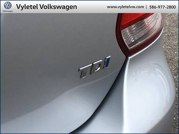 2013 Volkswagen Jetta SportWagen wagon 4dr DSG TDI w/Sunroof & Nav -... for sale in Sterling Heights, MI – photo 10