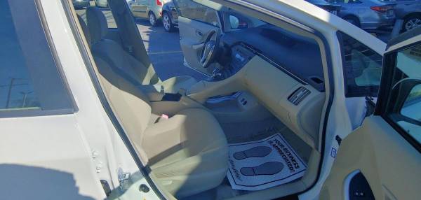 2010 Toyota Prius III 4dr Hatchback - - by dealer for sale in Hazel Crest, IL – photo 16