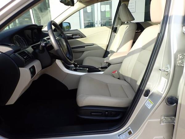2015 Honda Accord Sedan EX-L - cars & trucks - by dealer - vehicle... for sale in La Vista, NE – photo 7