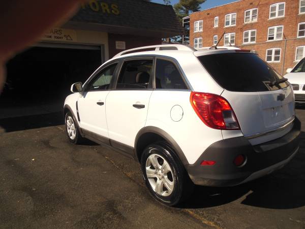 2013 chevy captiva - cars & trucks - by dealer - vehicle automotive... for sale in West Hartford, CT – photo 4
