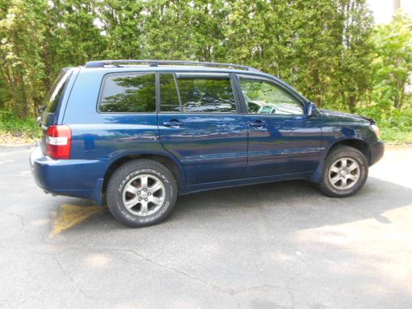 2005 Toyota Highlander * Low Miles * Moving Must Sell * for sale in Hilton, NY – photo 3