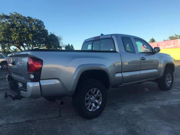 ♛ ♛ 2018 Toyota Tacoma Access Cab 4X4 ♛ ♛ - cars & trucks - by dealer for sale in Other, Other – photo 3