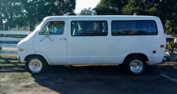 1978 Dodge tradesman 200 - cars & trucks - by owner - vehicle... for sale in Salinas, CA – photo 2