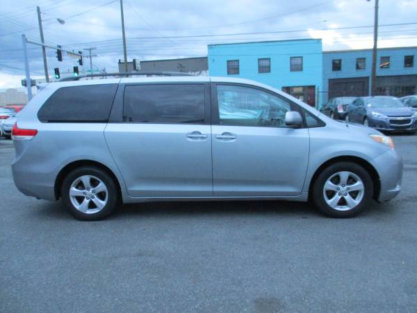 2011 Toyota Sienna sport LE **8 passenger/Like New/Clean & New... for sale in Roanoke, VA – photo 8