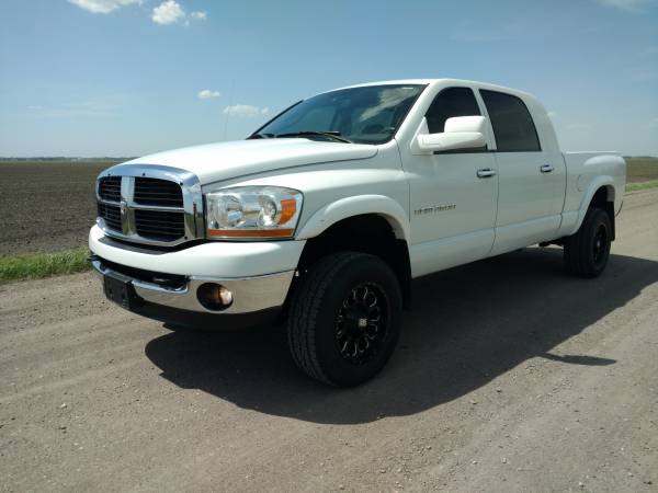 06 Ram 2500 Turbo Cummins Well Maintained. Crew MEGA CAB! for sale in Fargo, ND – photo 19